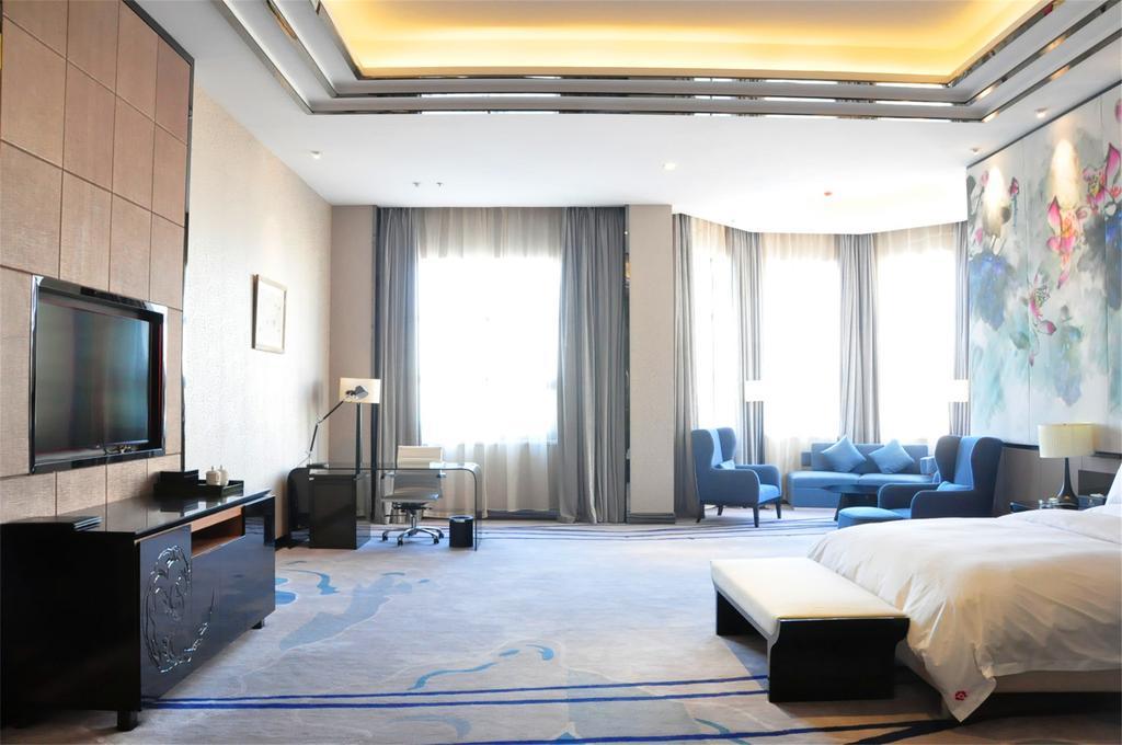 Baotou West Lake Hotel Exterior foto