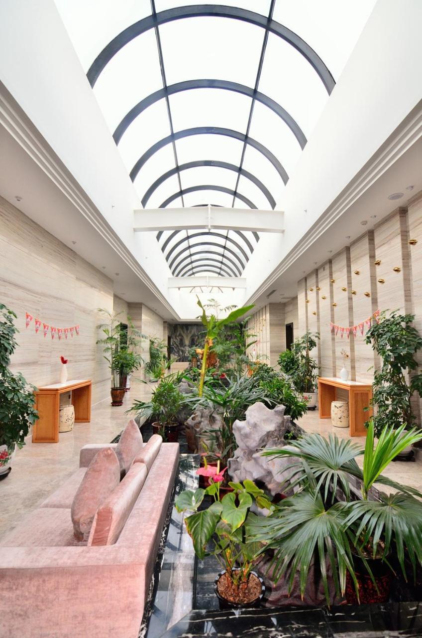 Baotou West Lake Hotel Exterior foto